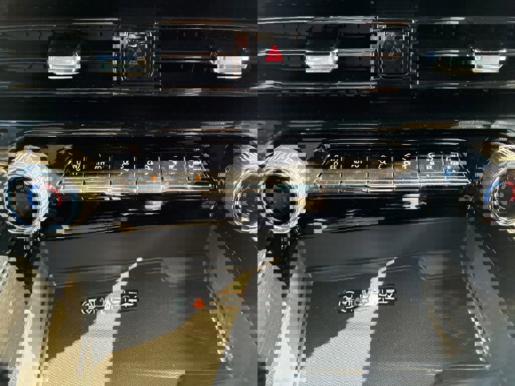 New 2026 Chevrolet Suburban High Country image 14