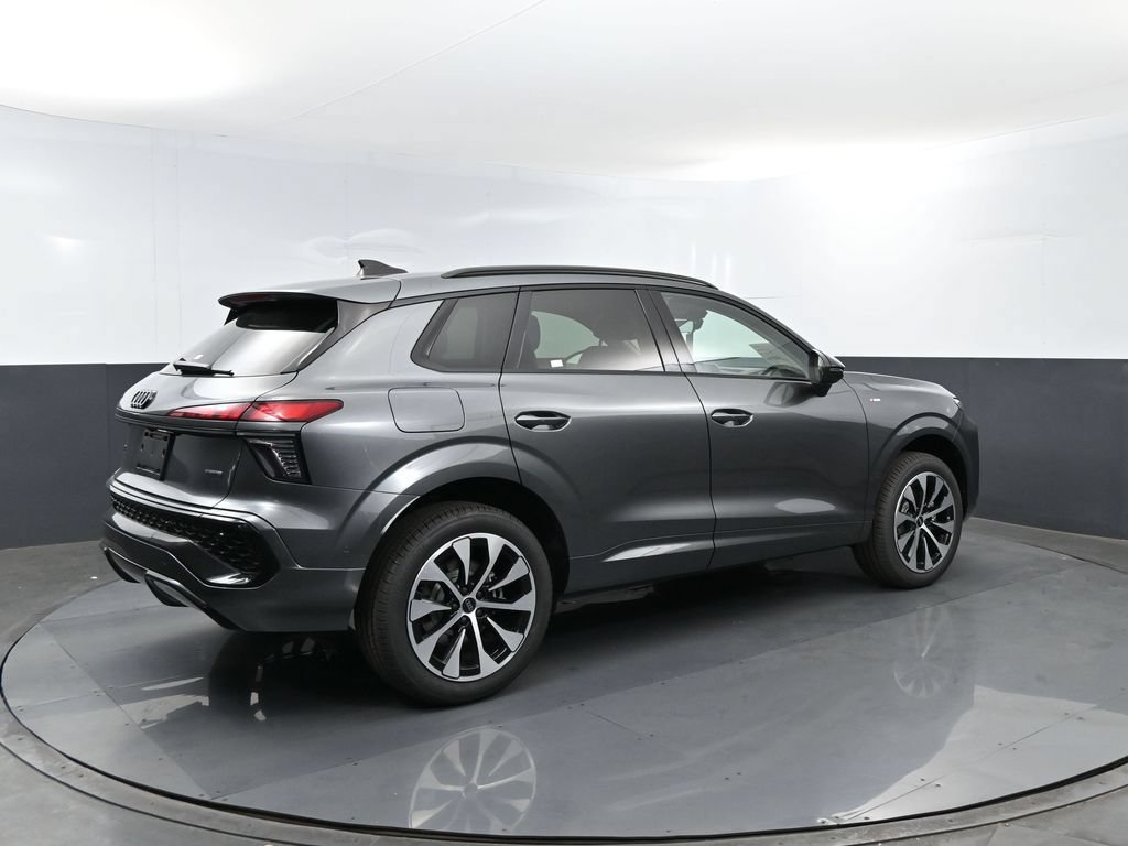 New 2026 Audi Q3 quattro 2.0T AWD/4WD image 24