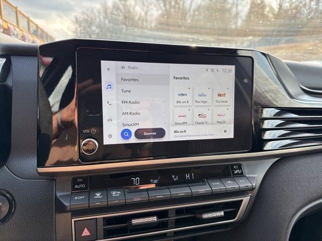 Used 2025 Toyota Camry LE image 25