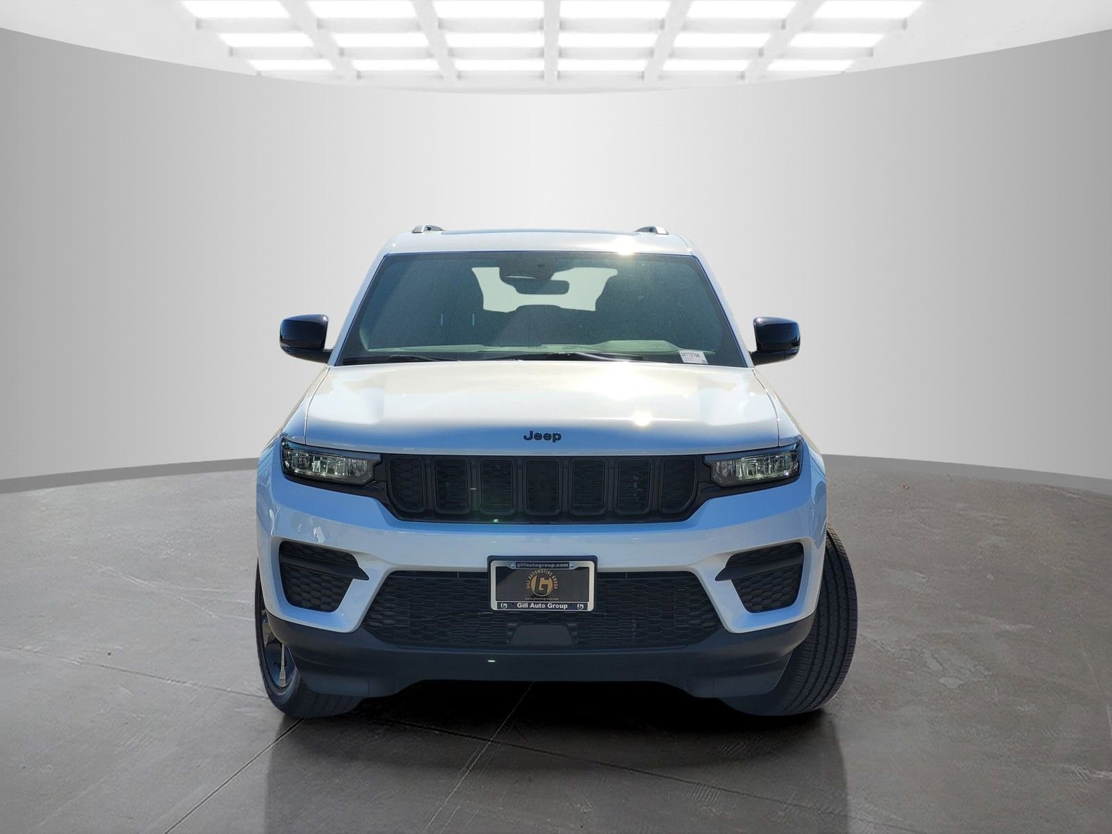 New 2025 Jeep Grand Cherokee Altitude w/ Trailer Tow Package image 2