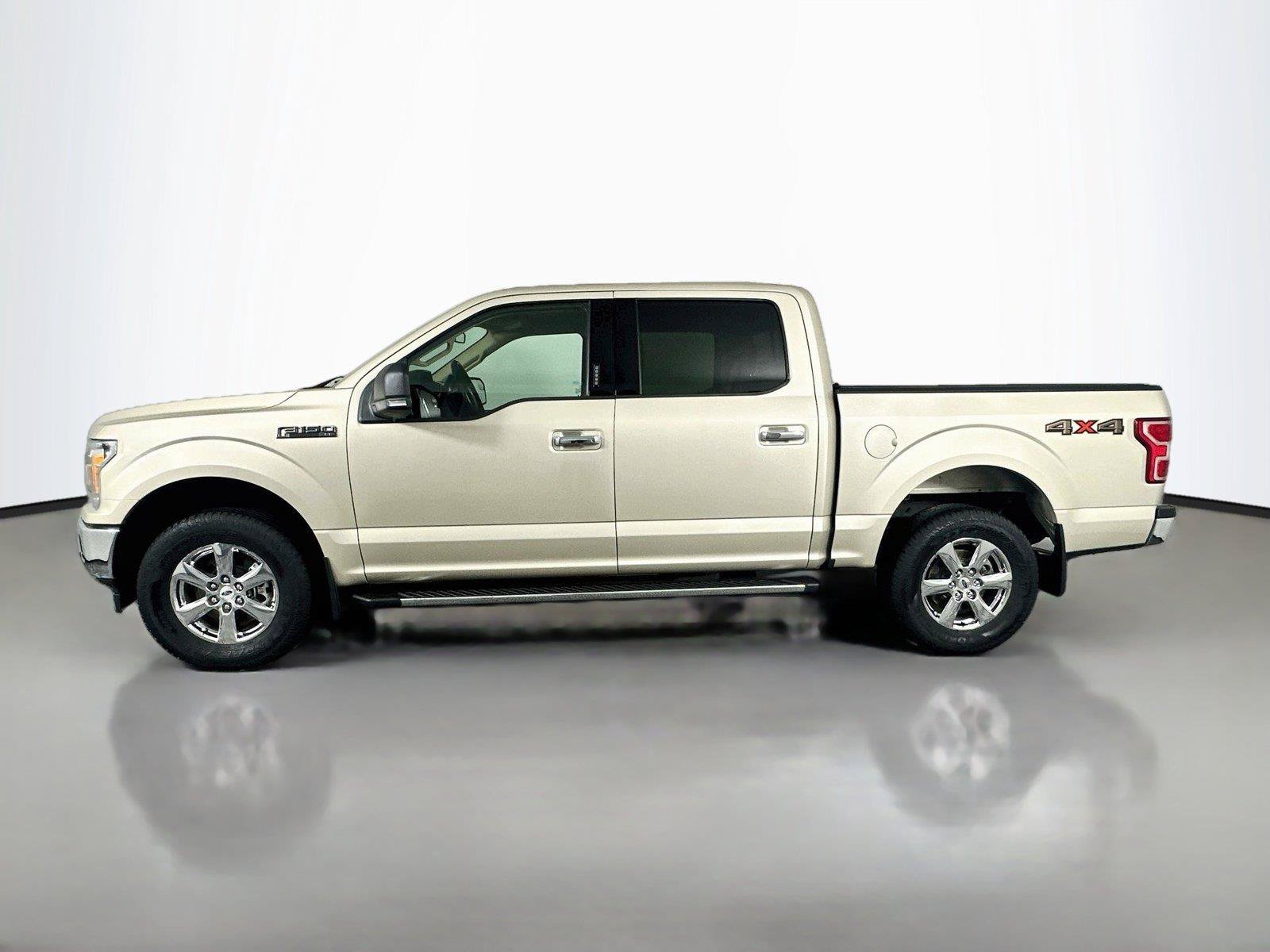 Used 2018 Ford F150 XLT w/ Equipment Group 302A Luxury AWD/4WD image 8