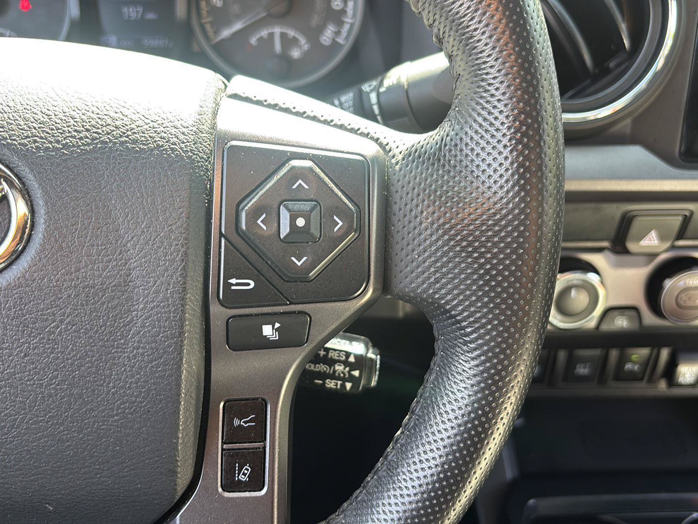 Used 2019 Toyota Tacoma TRD Pro AWD/4WD image 33