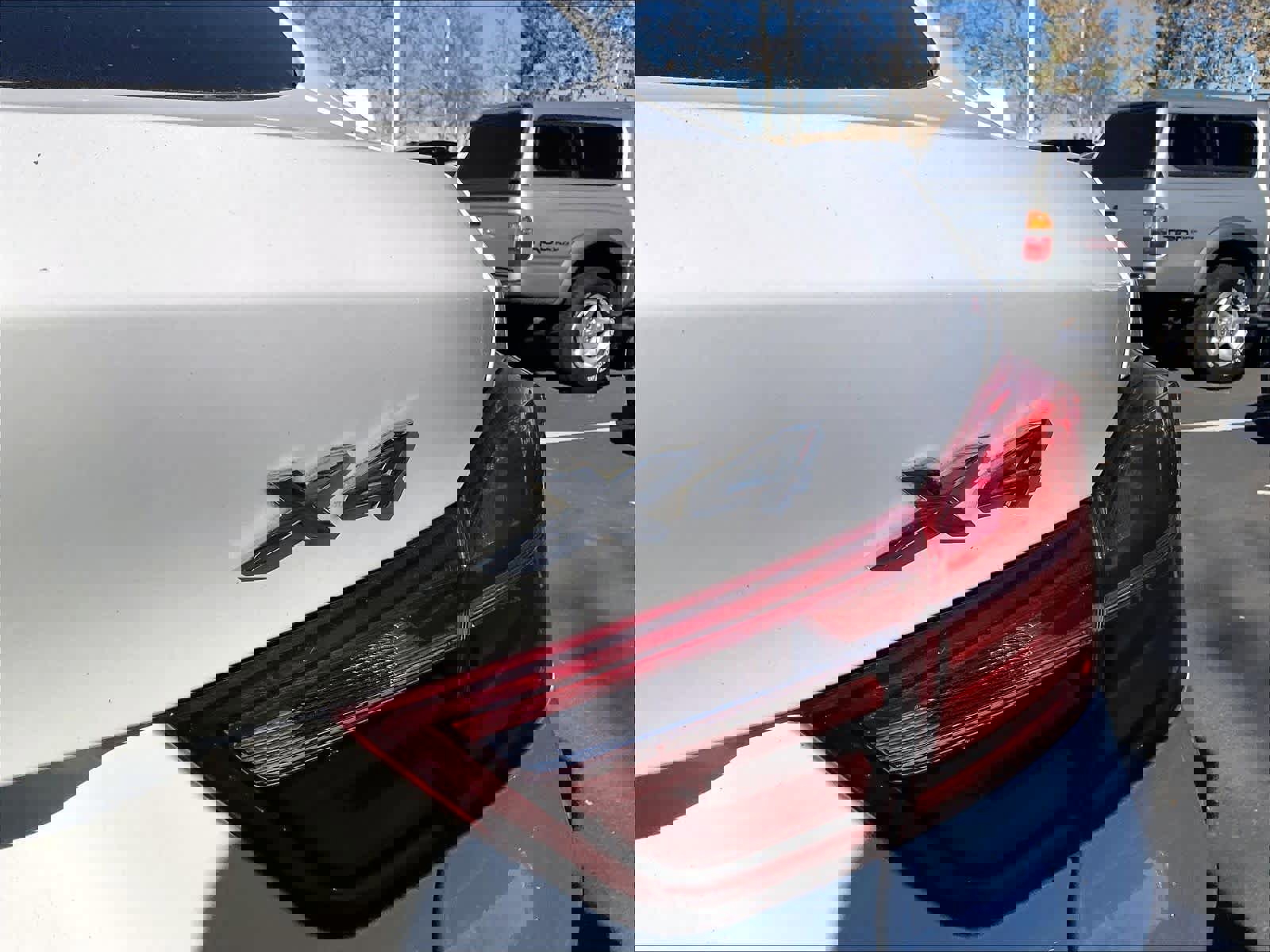 Used 2017 BMW X4 xDrive28i image 10