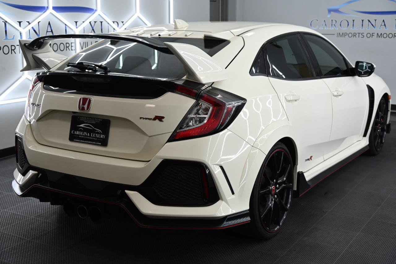 Used 2018 Honda Civic Type R image 4