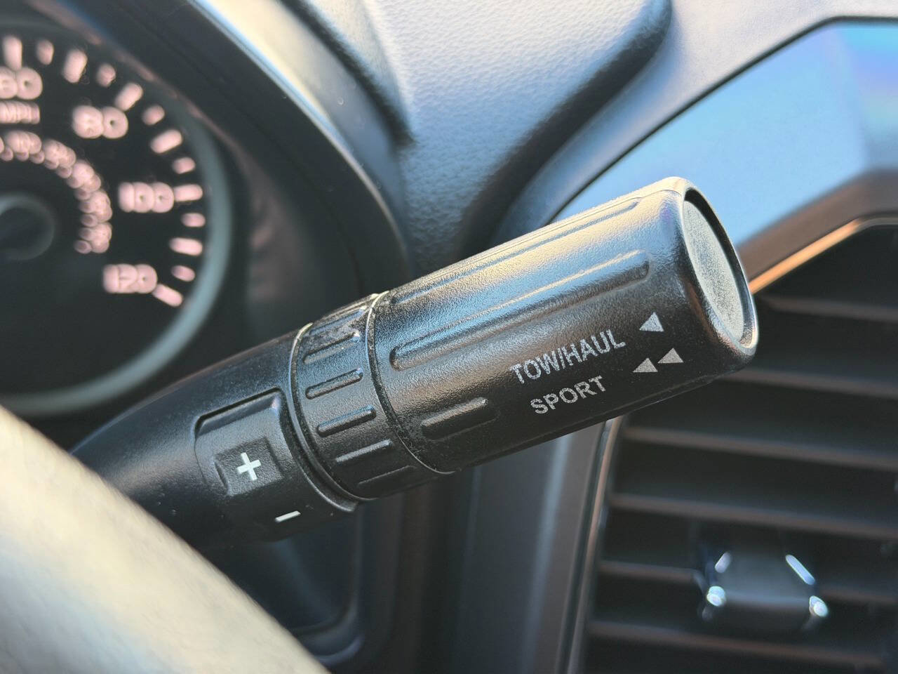 Used 2017 Ford F150 XLT image 36