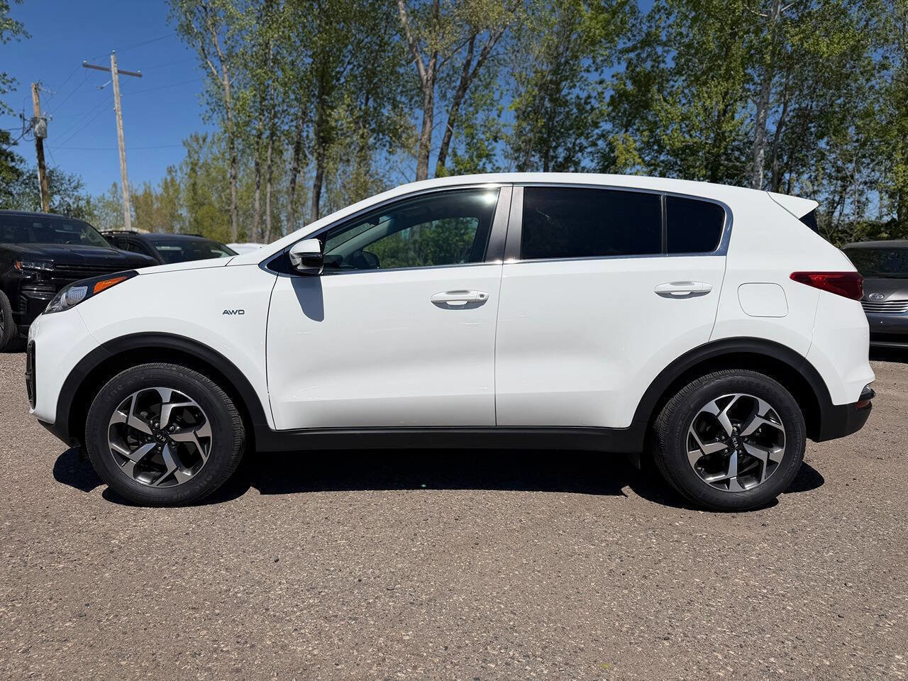 Used 2020 Kia Sportage LX w/ LX Popular Package AWD/4WD image 2