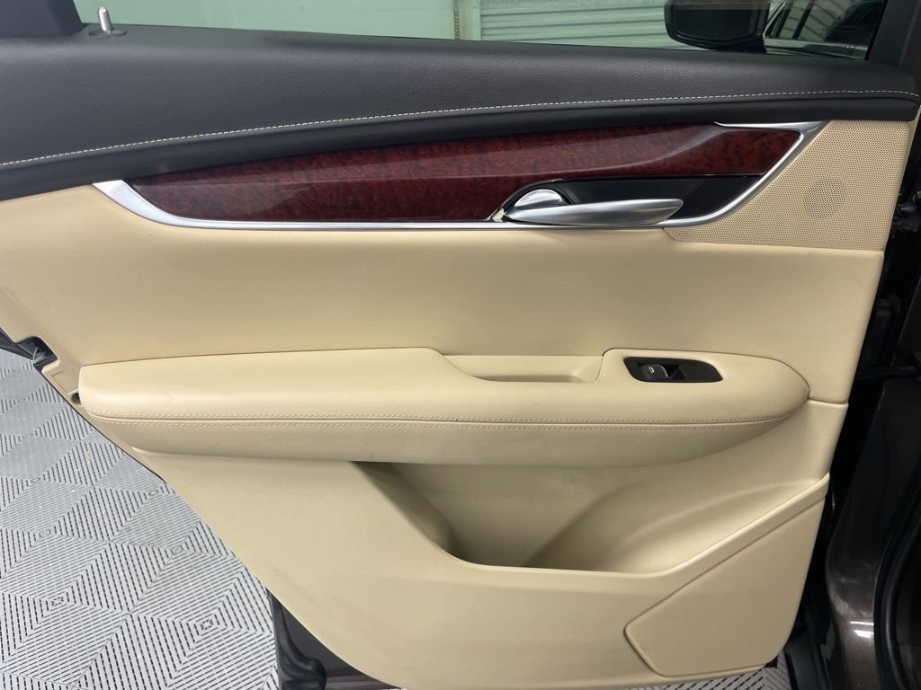 Used 2019 Cadillac XT5 Luxury image 27