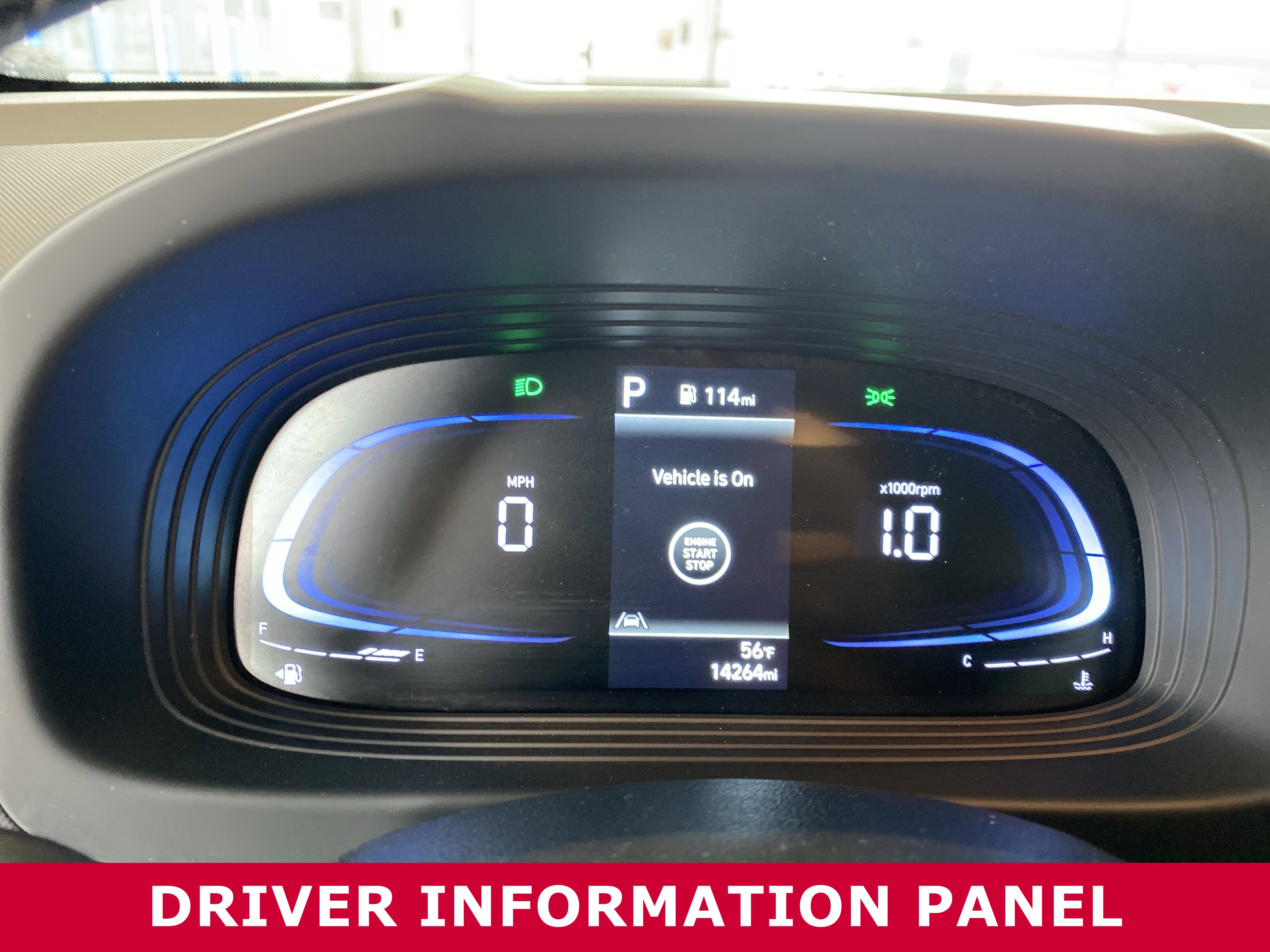 Used 2025 Hyundai Venue SEL image 17