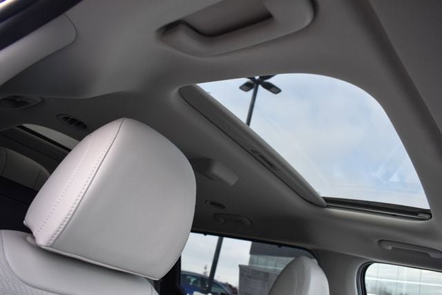 New 2026 Kia Carnival SX Prestige FWD image 16