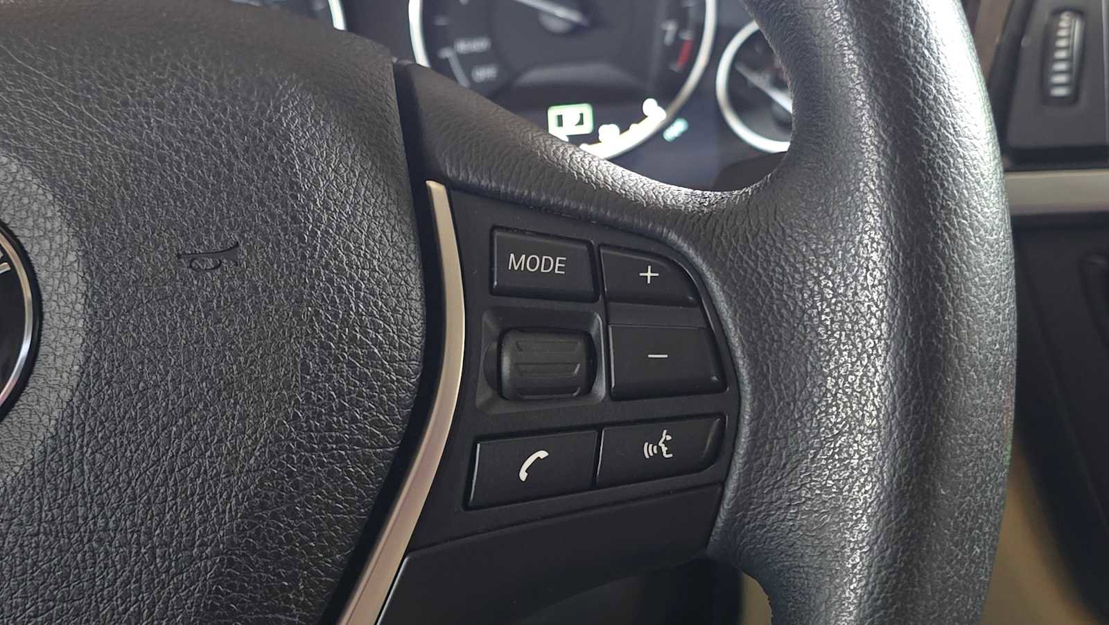 Used 2015 BMW 328i xDrive Sedan AWD/4WD image 28