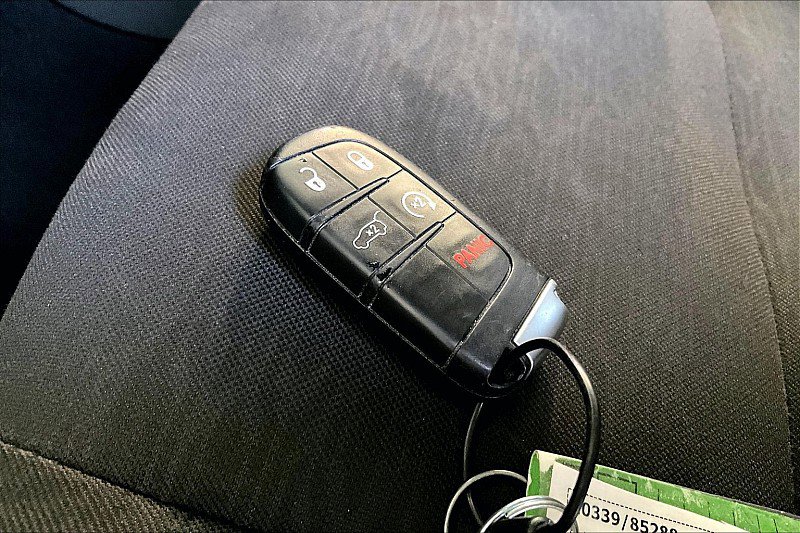 Used 2023 Dodge Durango GT image 17