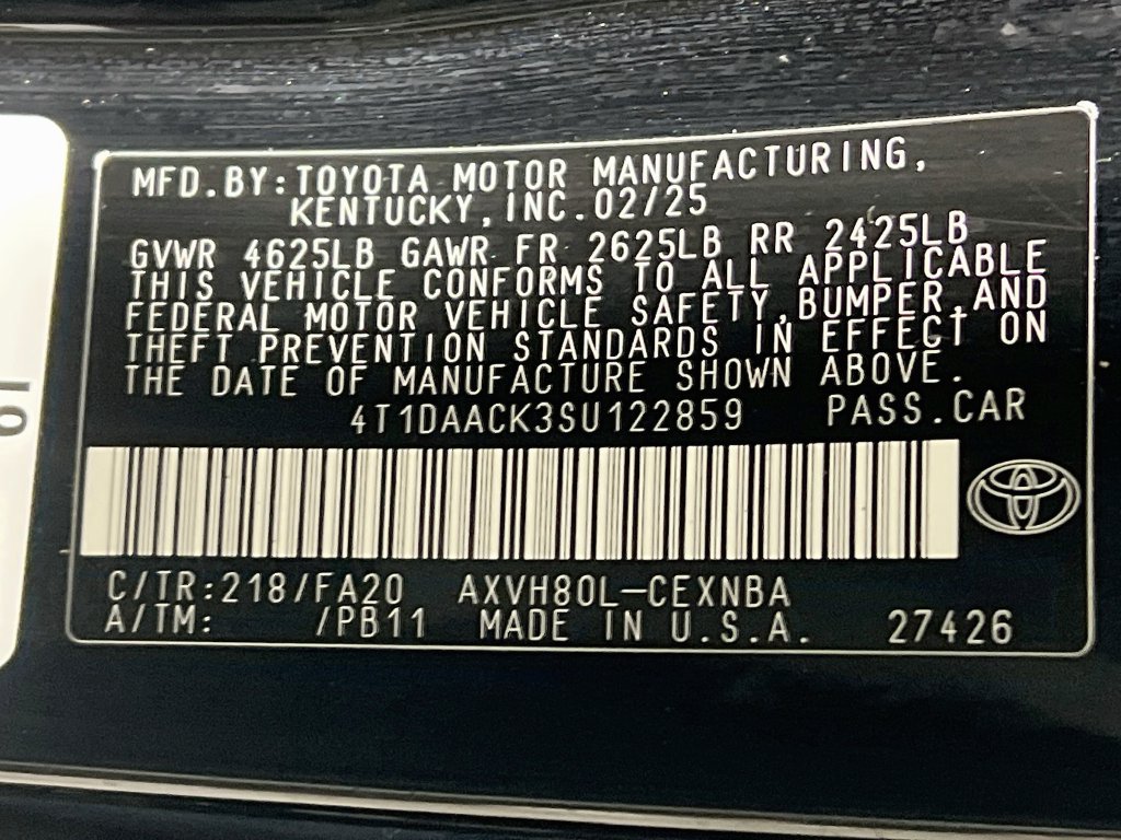 Used 2025 Toyota Camry LE FWD image 28