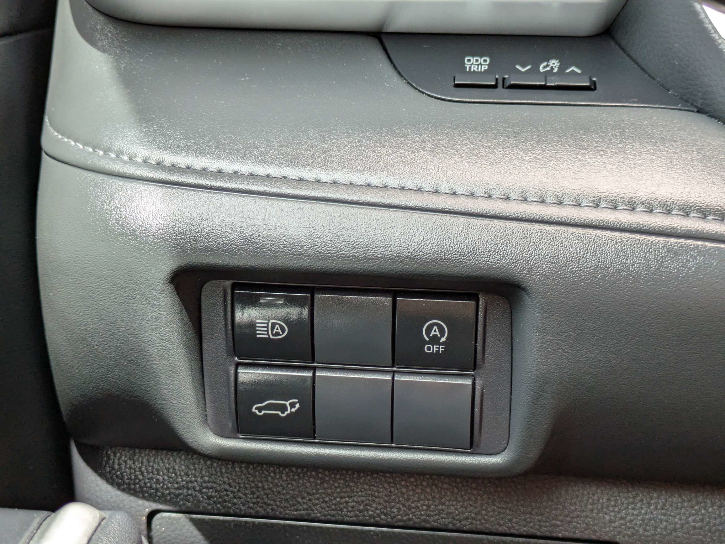 Used 2023 Toyota Highlander XLE FWD image 37