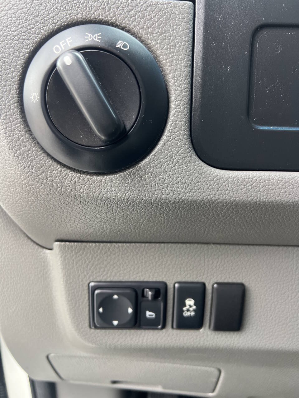 Used 2017 Nissan NV 2500 SV w/ Technology Package RWD image 10
