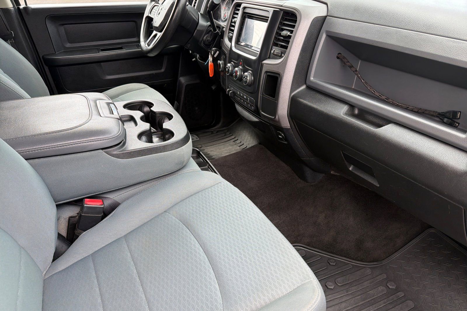 Used 2017 RAM 3500 Tradesman w/ Chrome Appearance Group AWD/4WD image 17