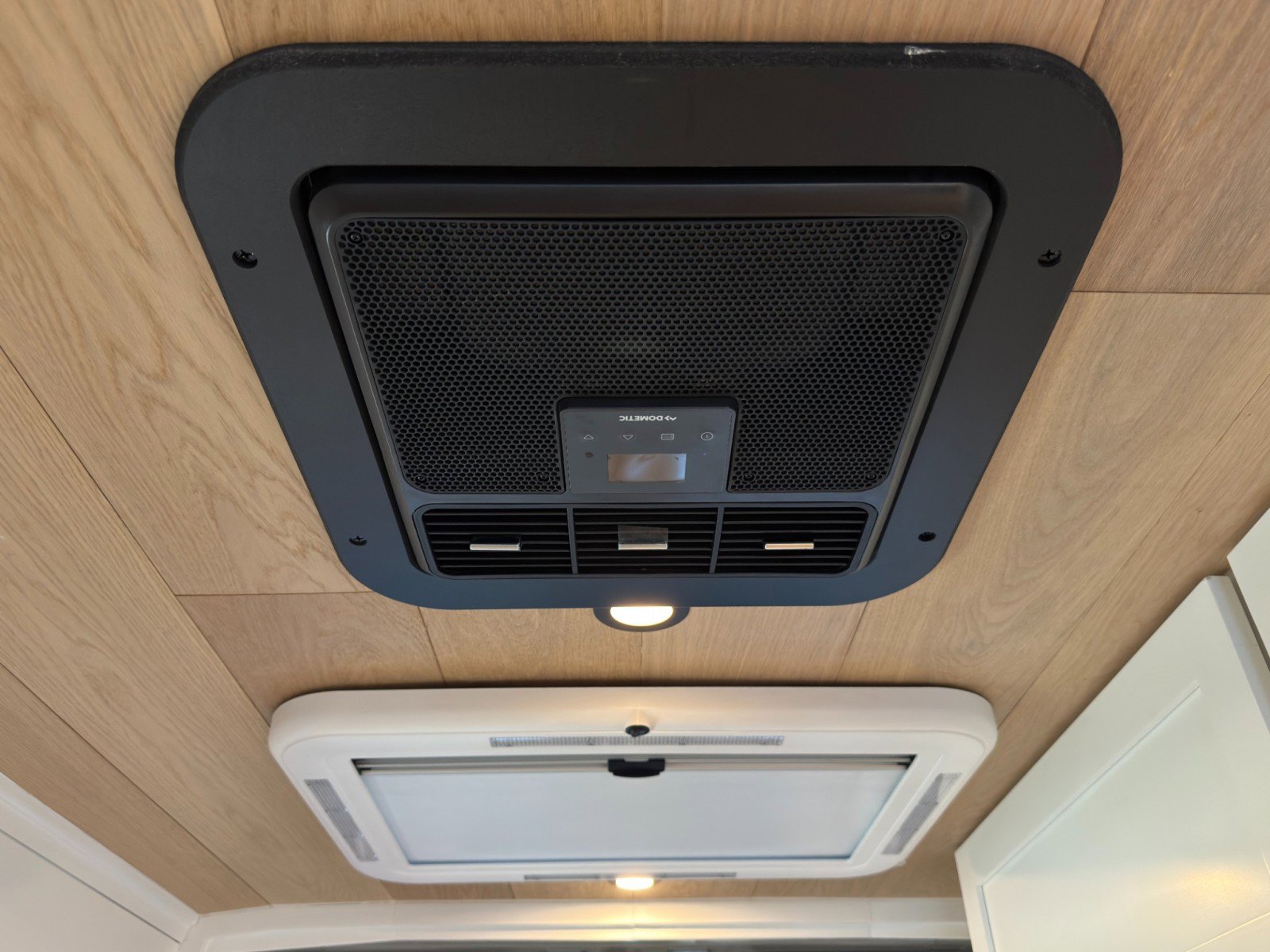 Used 2023 Mercedes-Benz Sprinter 2500 image 53