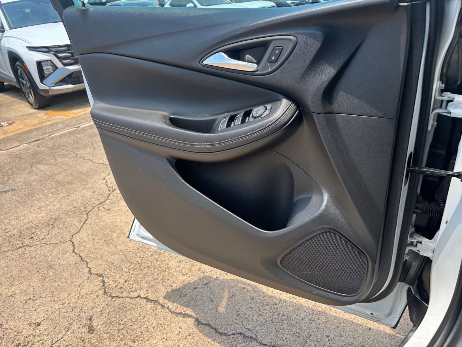 Used 2025 Buick Encore GX Preferred FWD image 18