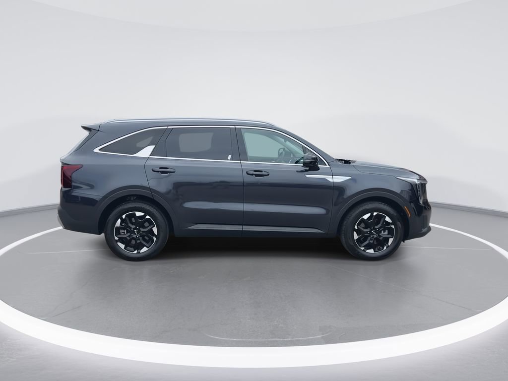 Used 2025 Kia Sorento S FWD image 9