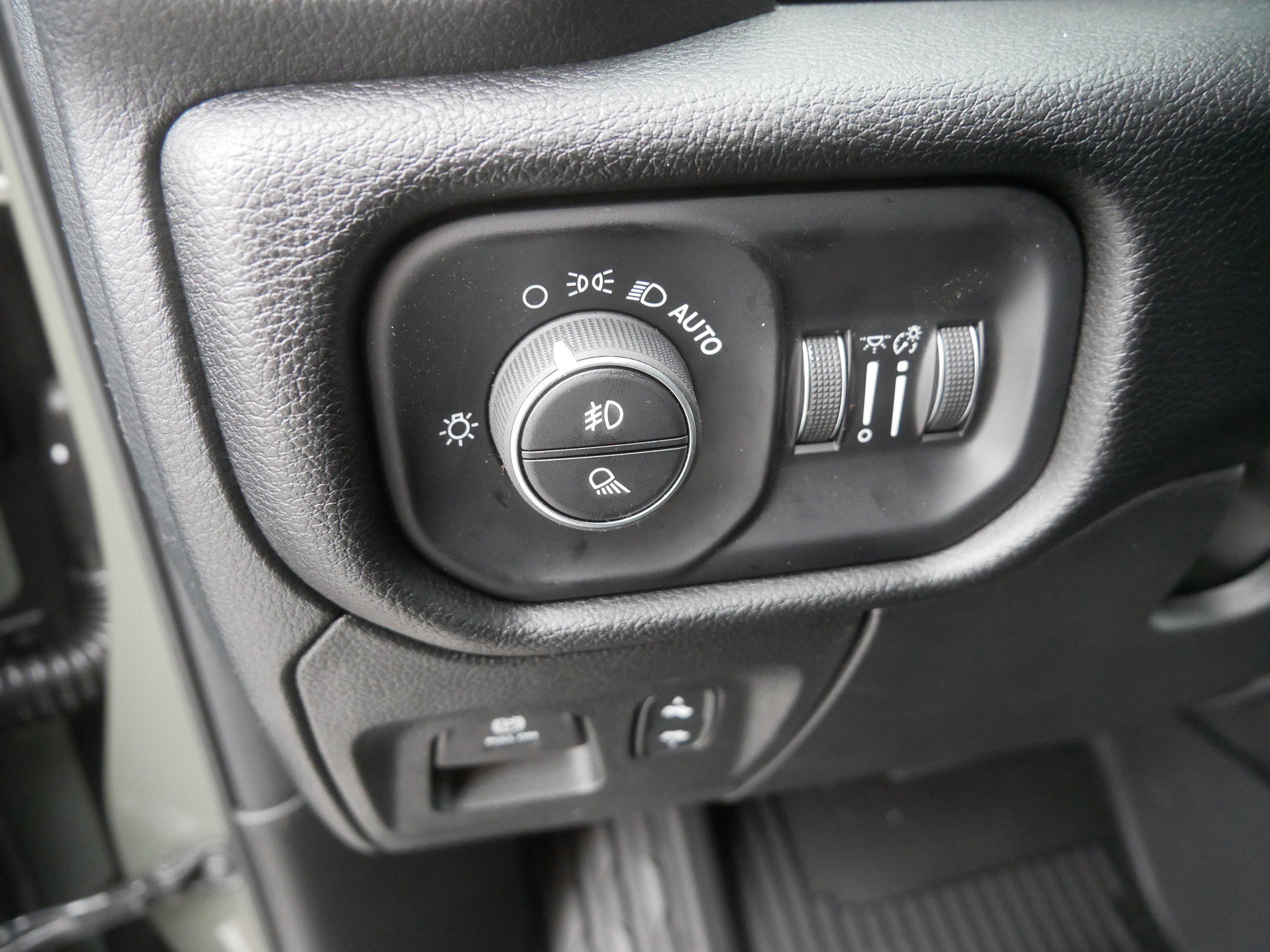 New 2026 RAM 1500 Big Horn image 9