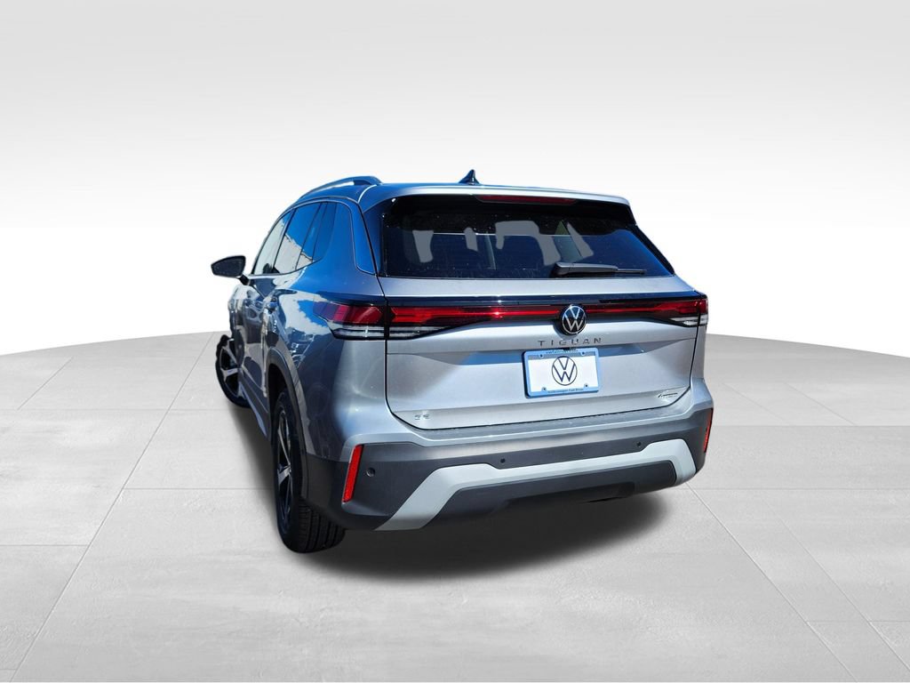 New 2026 Volkswagen Tiguan SE AWD/4WD image 2