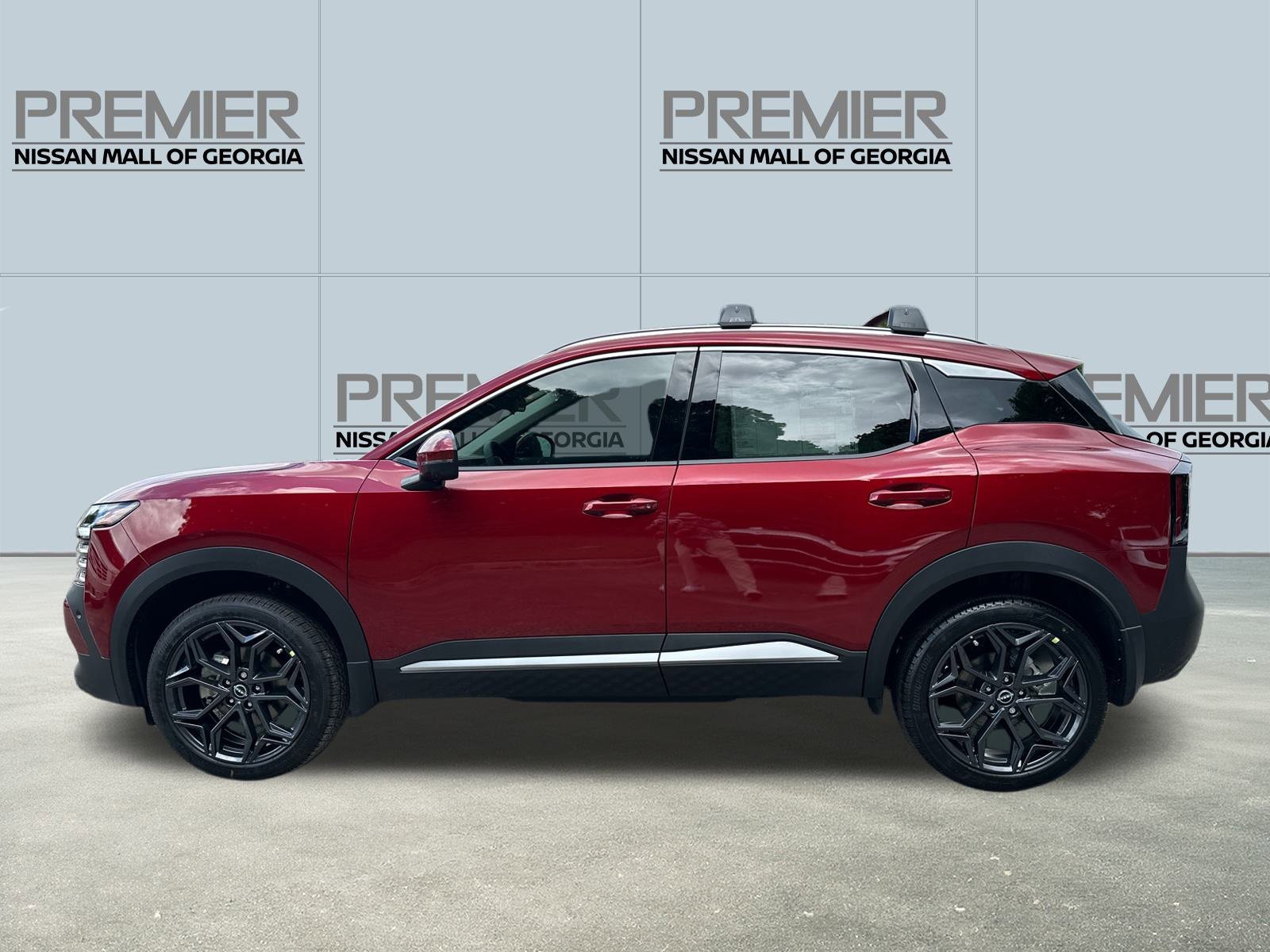 New 2025 Nissan Kicks SR image 8