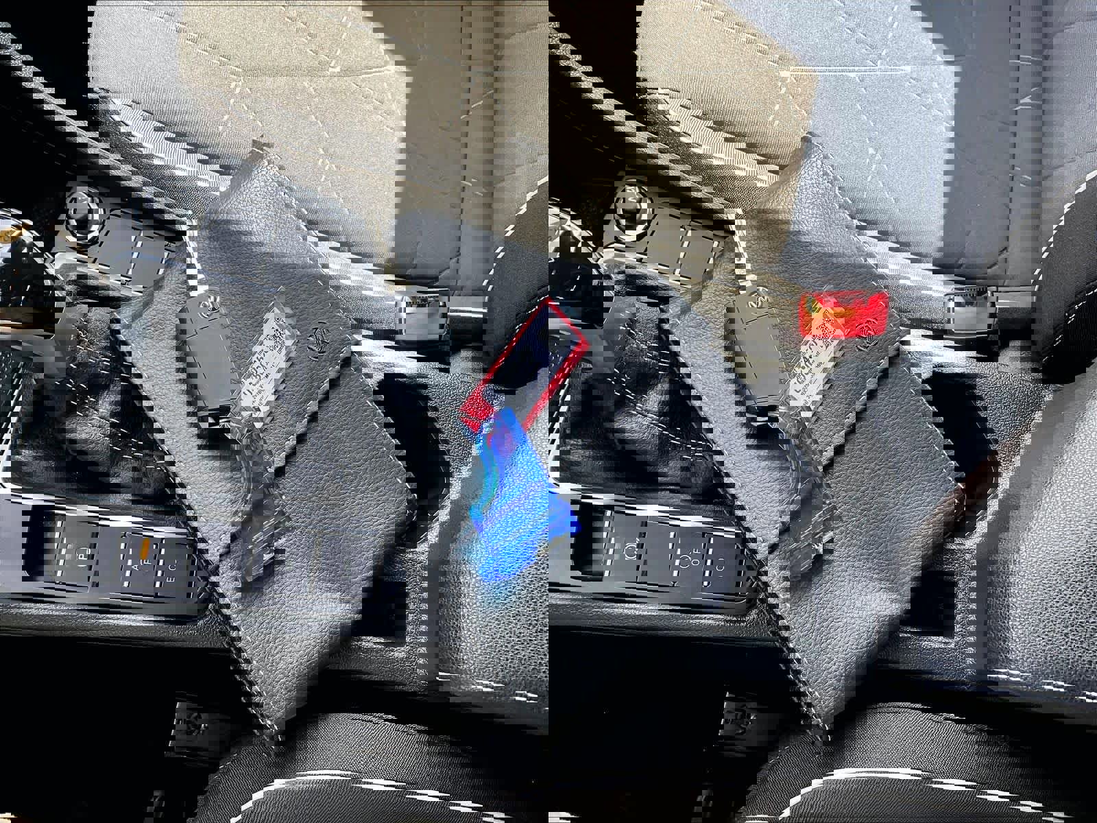 Used 2025 Volkswagen Jetta Sport FWD image 30