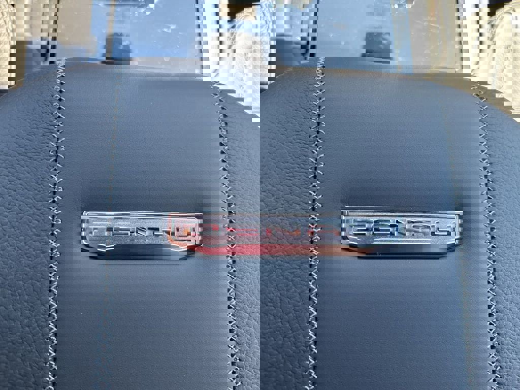 New 2025 GMC Yukon XL Denali w/ Denali Reserve Package image 79