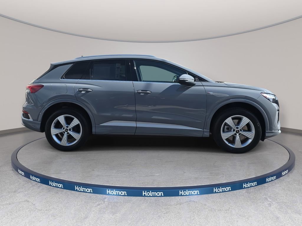 Certified 2024 Audi Q4 e-tron Premium image 4
