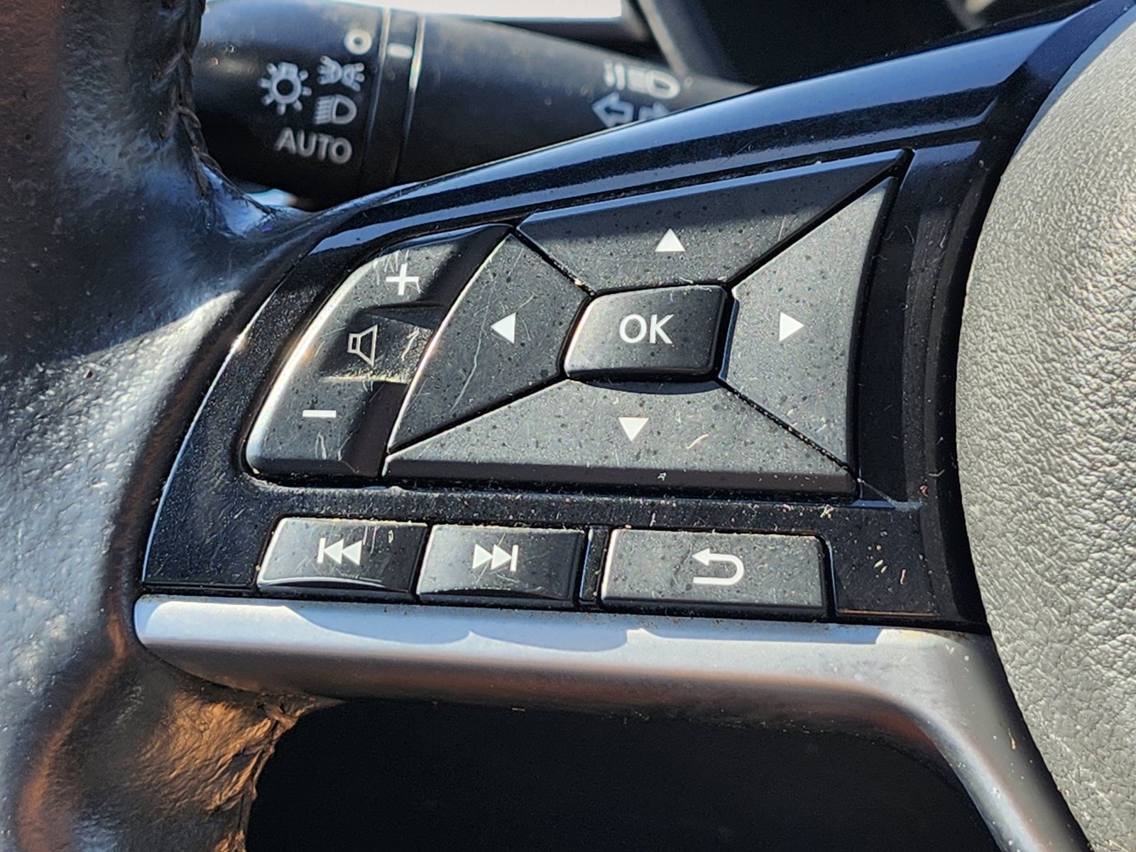 Used 2023 Nissan Altima 2.5 SV w/ SV Premium Package FWD image 33