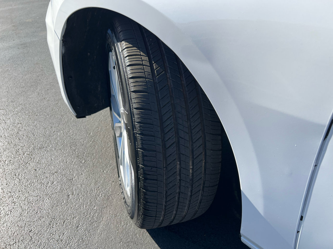 Used 2025 Chevrolet Malibu LT image 21