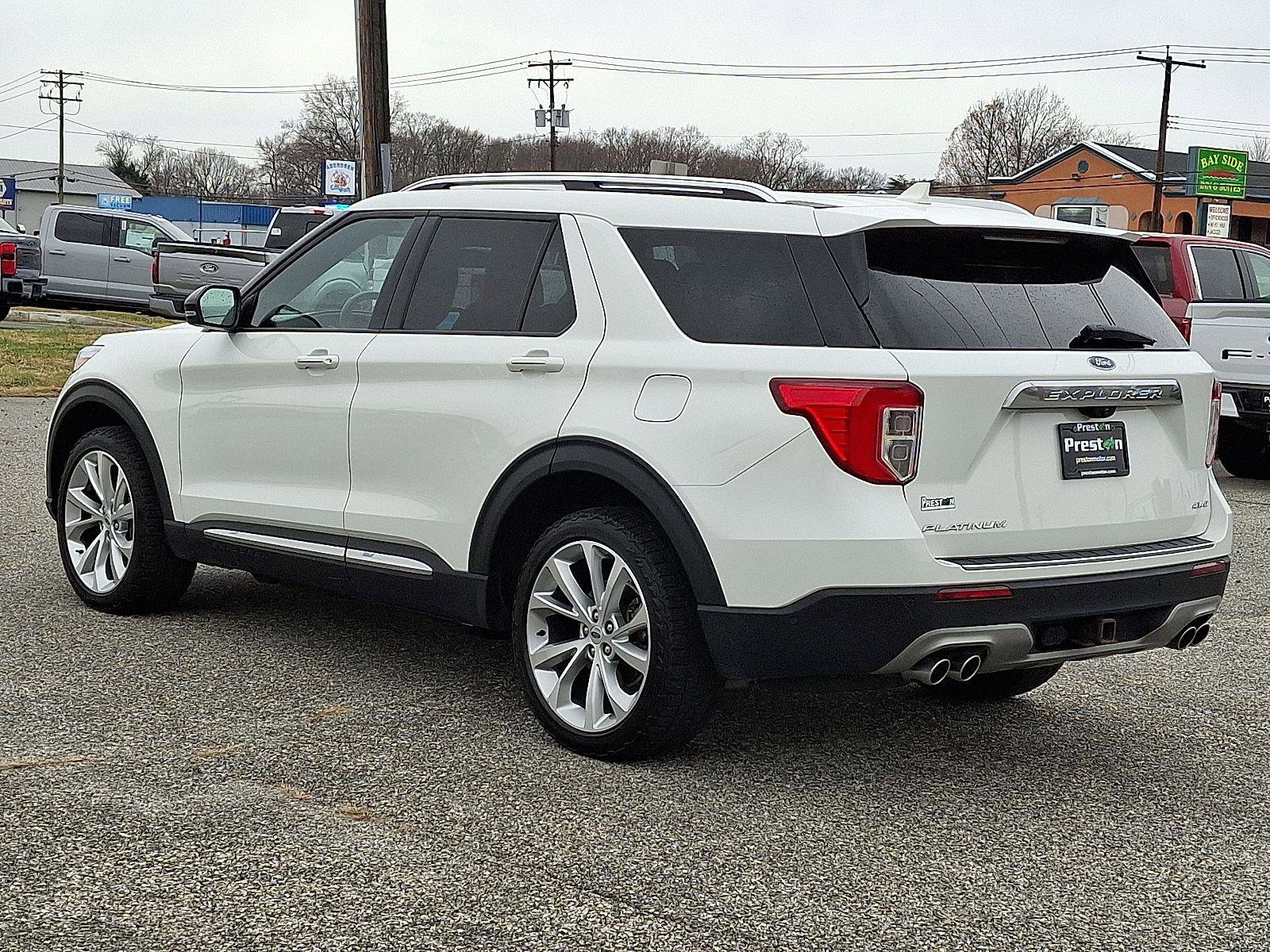 Used 2023 Ford Explorer Platinum w/ Technology Package image 6