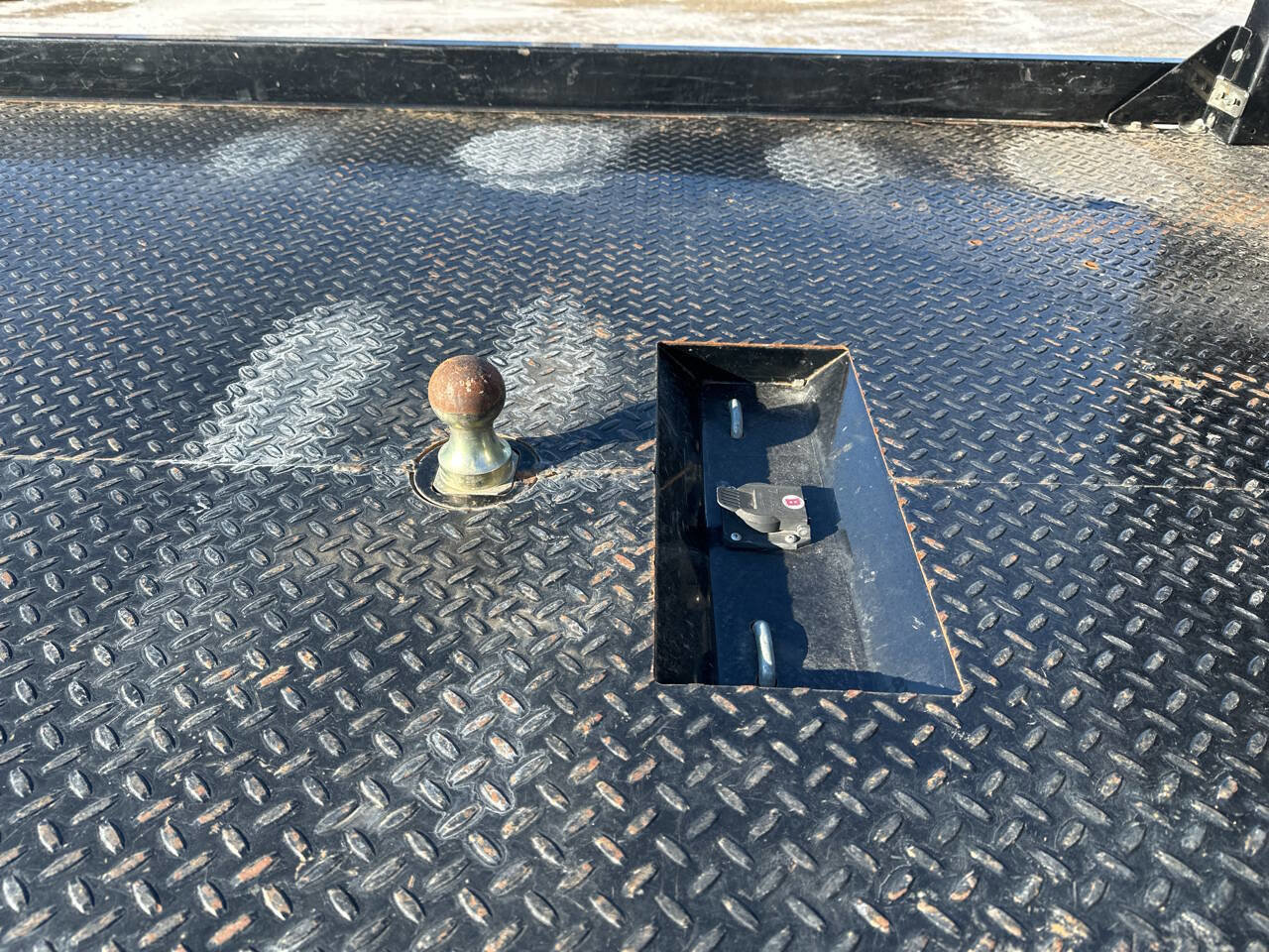 Used 2024 Chevrolet Silverado 2500 LT w/ Convenience Package image 28