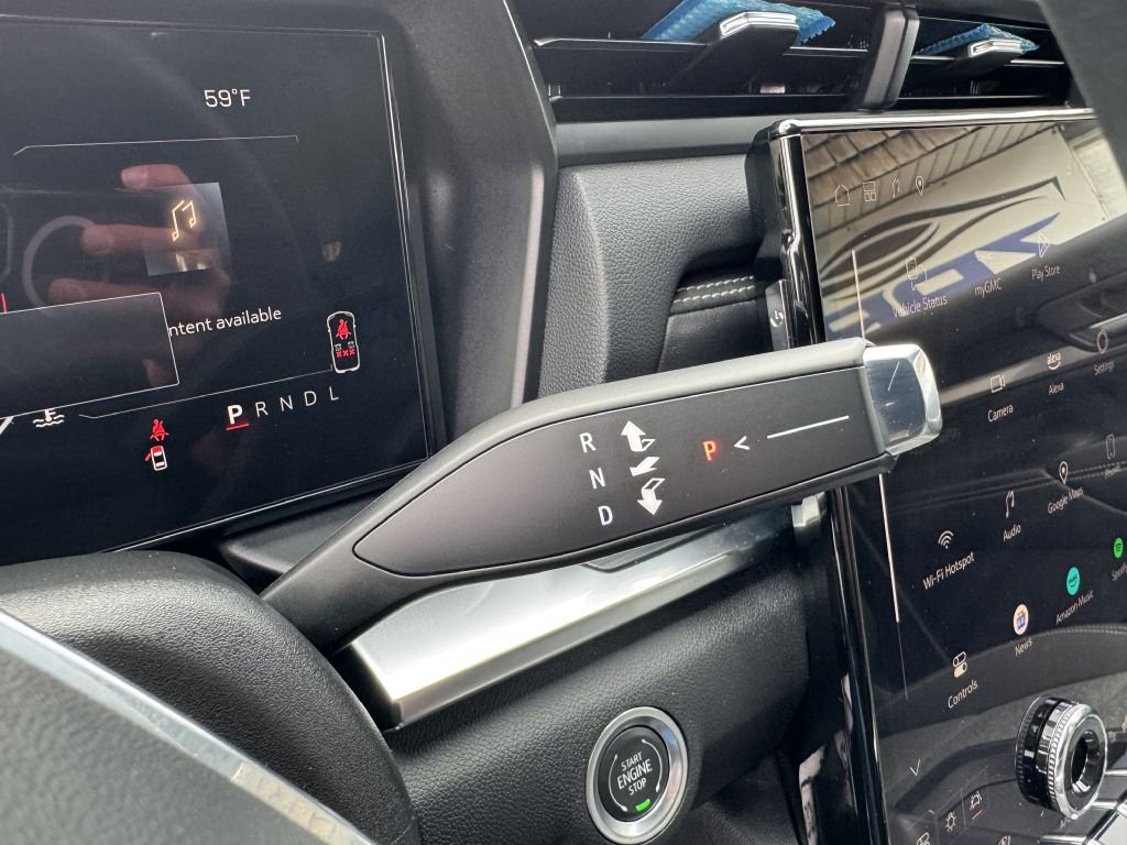 Used 2025 GMC Terrain Elevation image 27