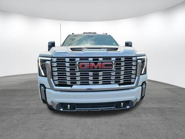 New 2026 GMC Sierra 2500 Denali w/ Denali Reserve Package AWD/4WD image 2