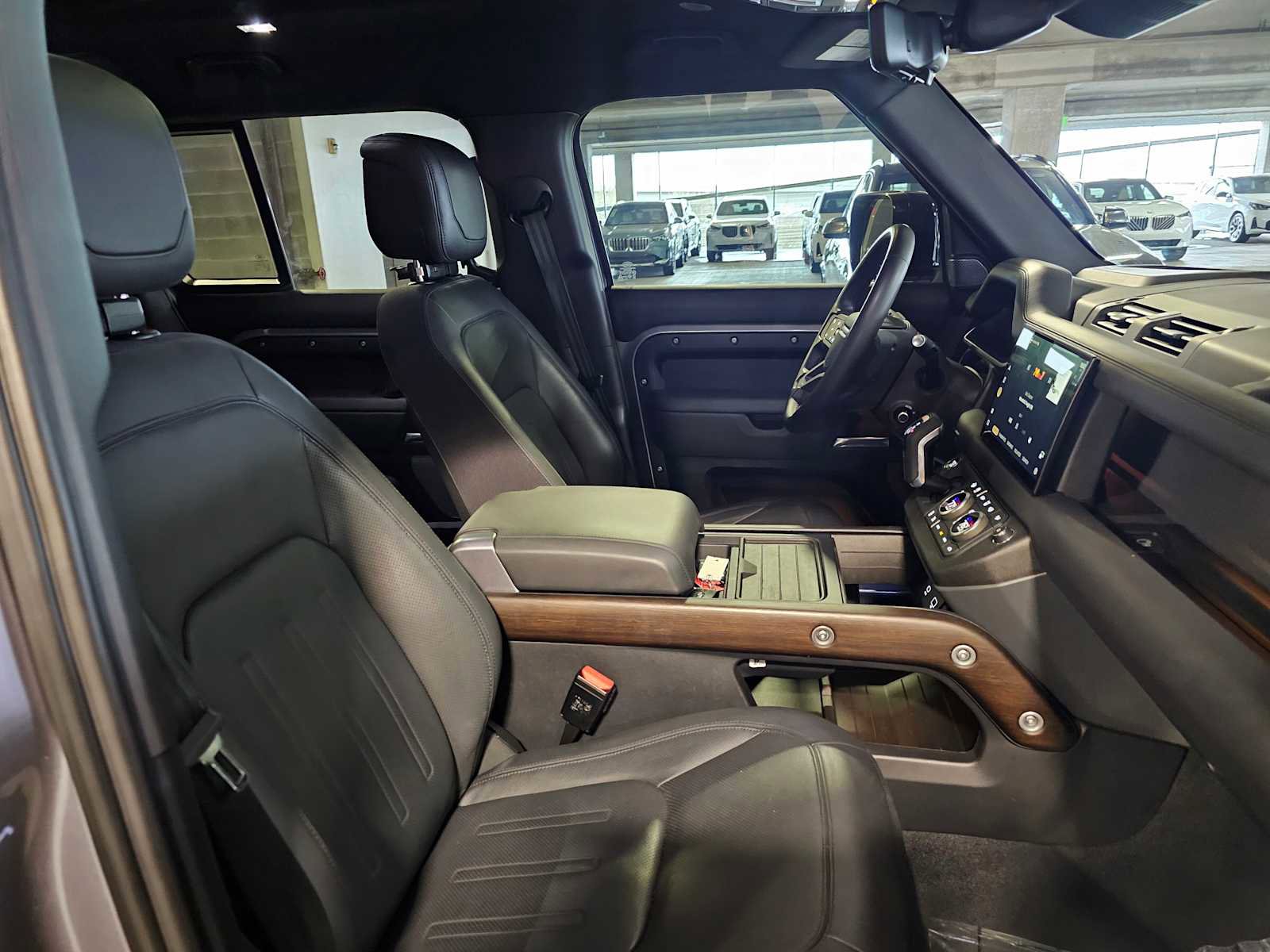 Used 2023 Land Rover Defender 110 X image 39