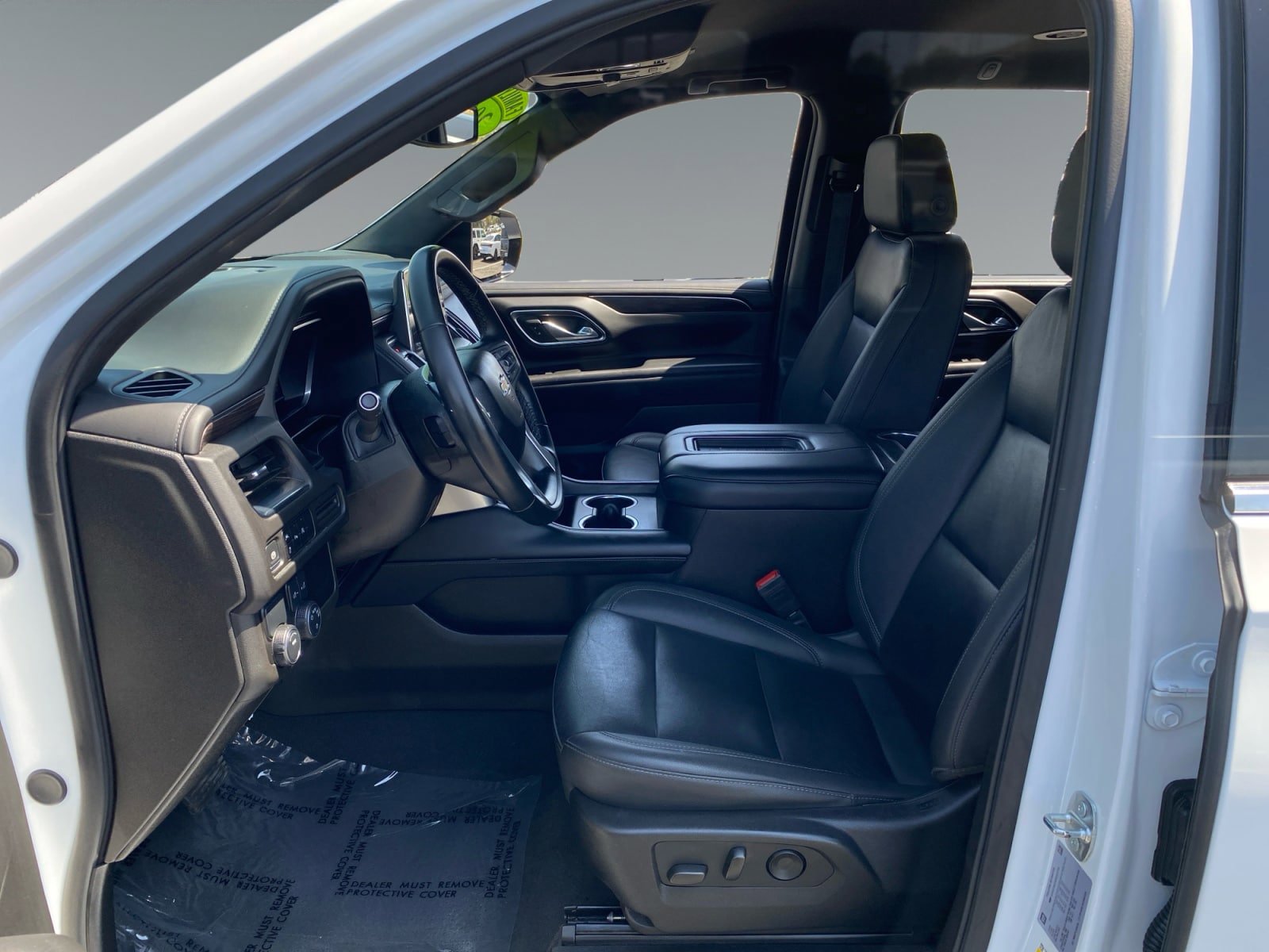Used 2024 Chevrolet Tahoe LT RWD image 9