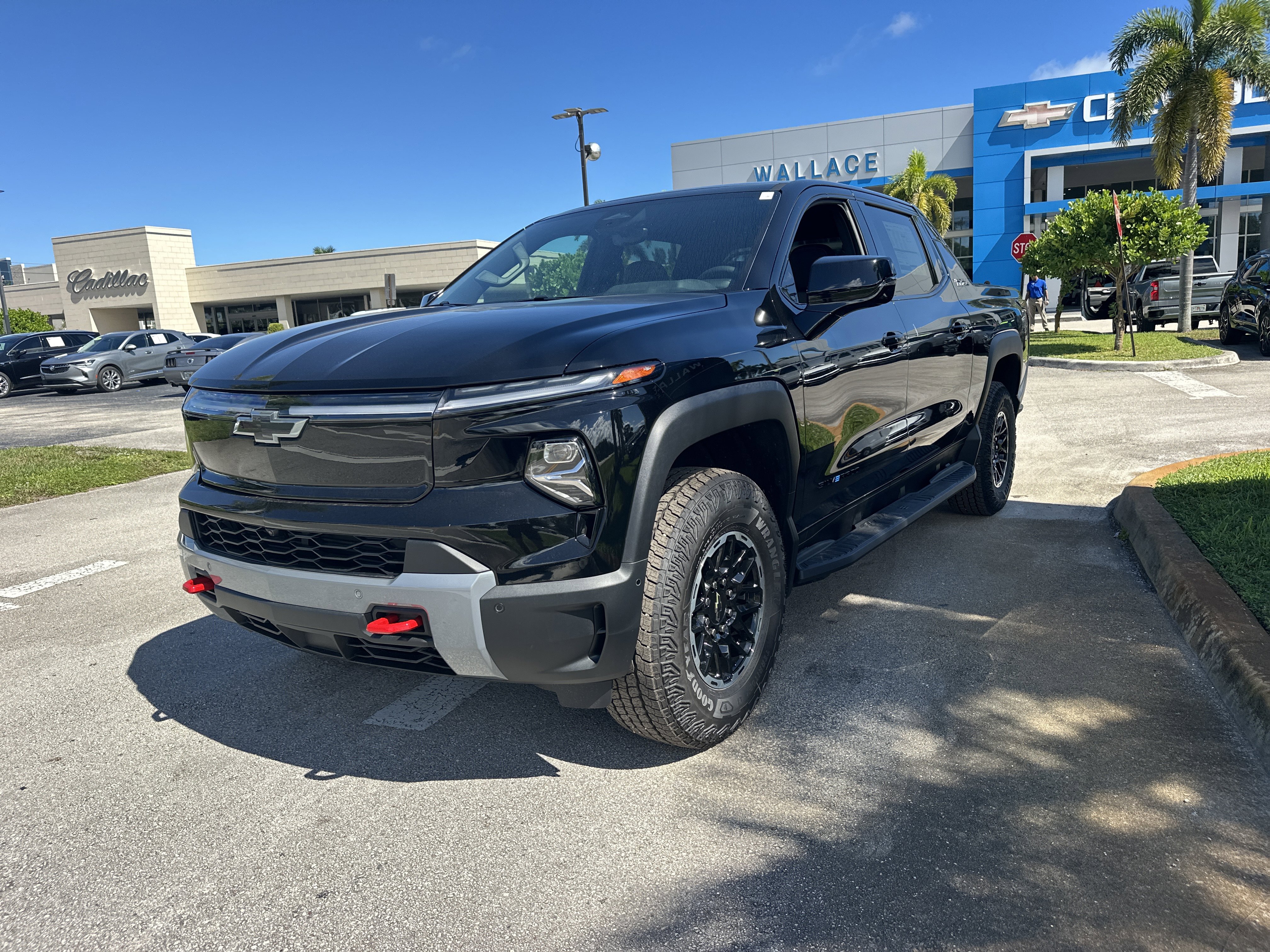 New 2026 Chevrolet Silverado EV Trail Boss w/ Premium Package image 2
