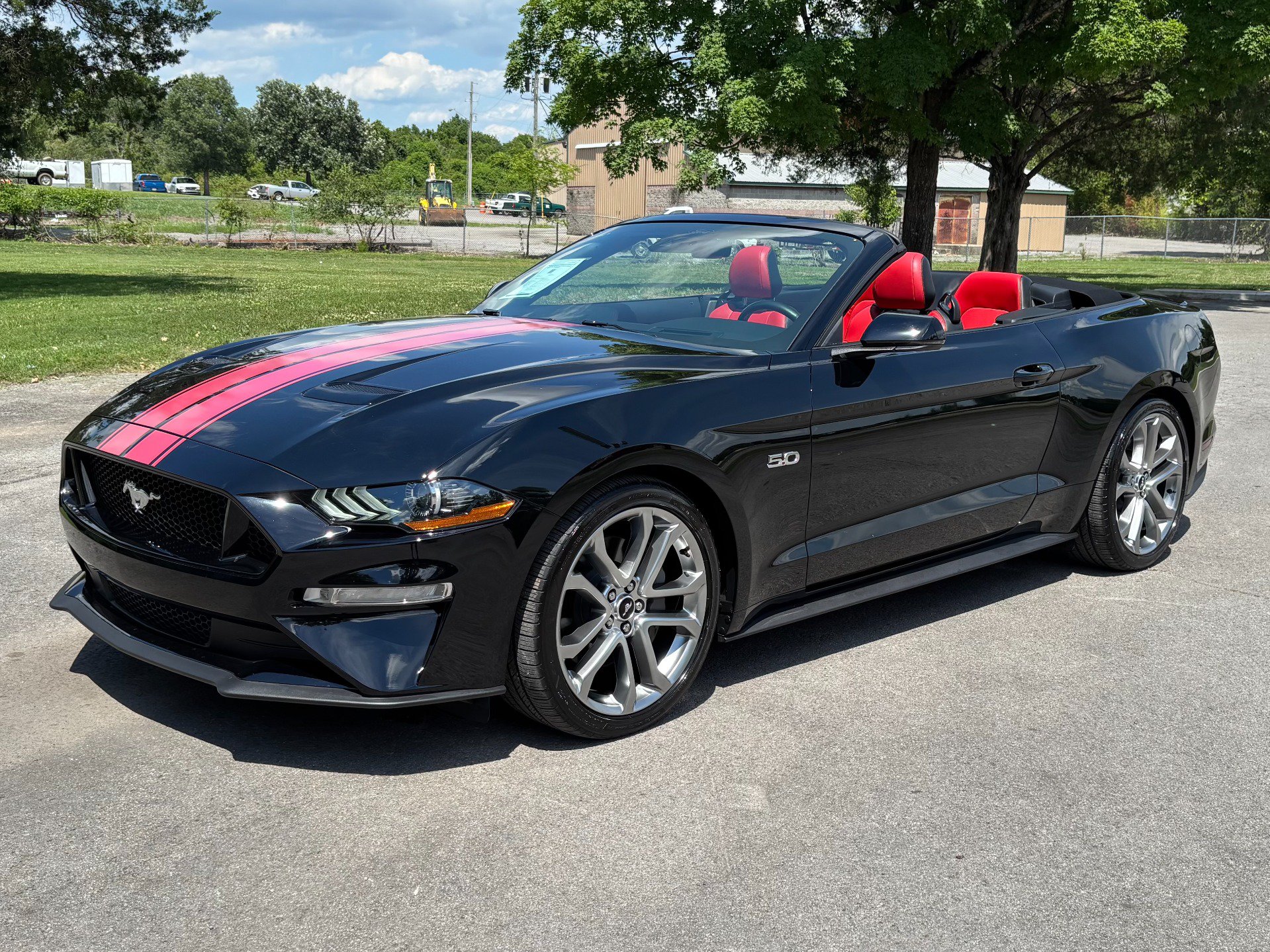 Used 2020 Ford Mustang GT Premium w/ Equipment Group 401A RWD image 2