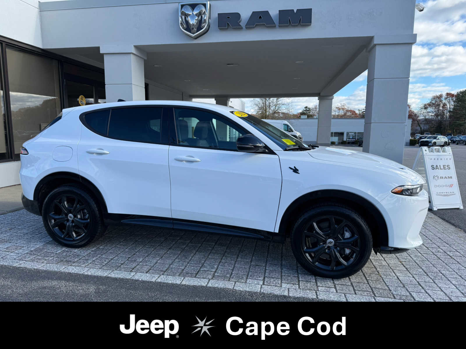 Used 2025 Dodge Hornet R/T w/ R/T Blacktop Package