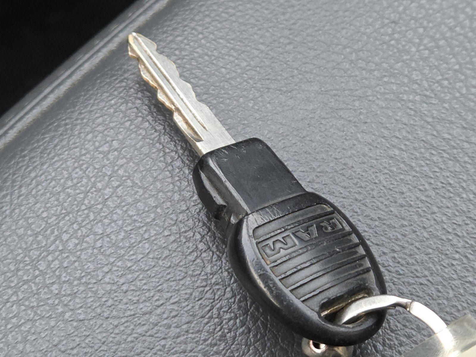 Used 2014 RAM 2500 Tradesman w/ Chrome Appearance Group image 33