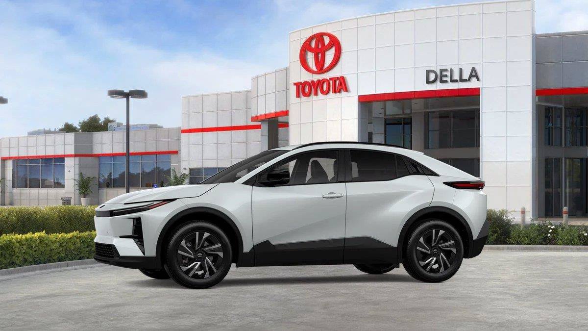 New 2026 Toyota C-HR AWD/4WD image 26