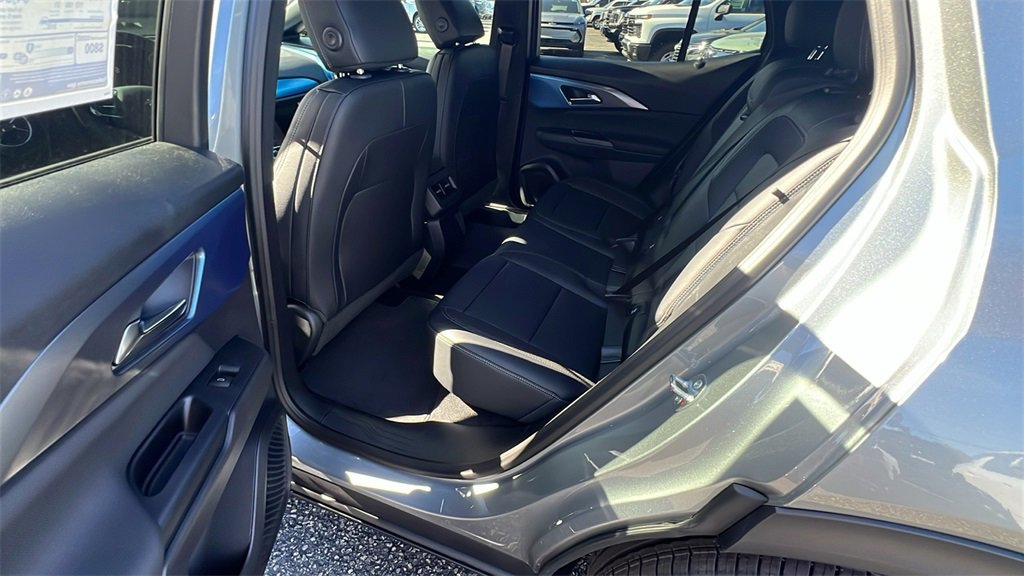 New 2026 Chevrolet Equinox EV LT image 17