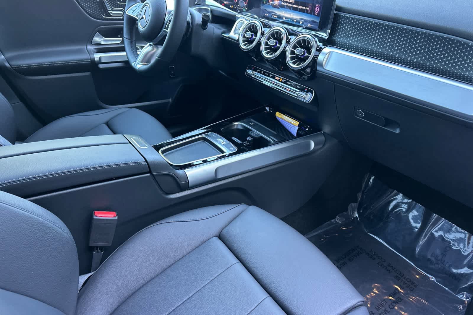 New 2026 Mercedes-Benz GLB 250 image 15