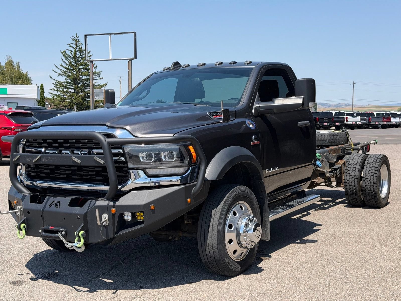 Used 2022 RAM 5500 Tradesman AWD/4WD image 5