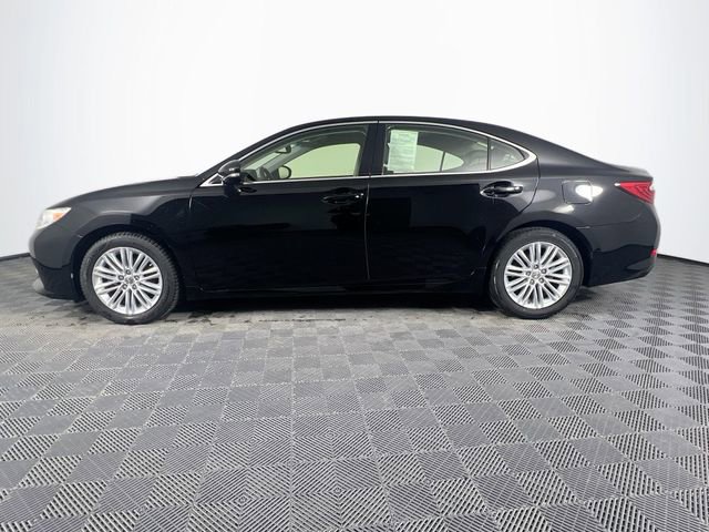 Used 2013 Lexus ES 350 w/ Luxury Pkg image 3