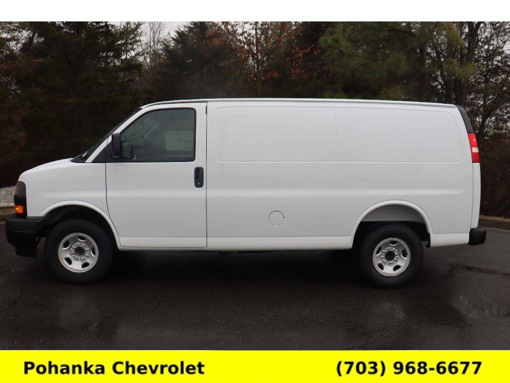 New 2026 Chevrolet Express 3500 RWD image 4