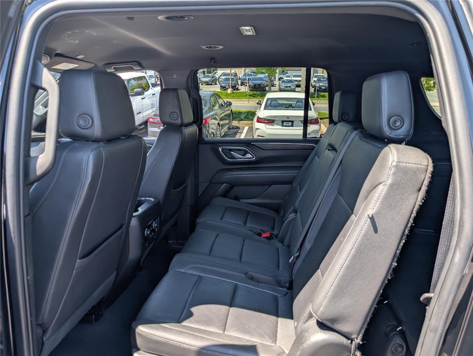 Used 2023 Chevrolet Suburban LT AWD/4WD image 16