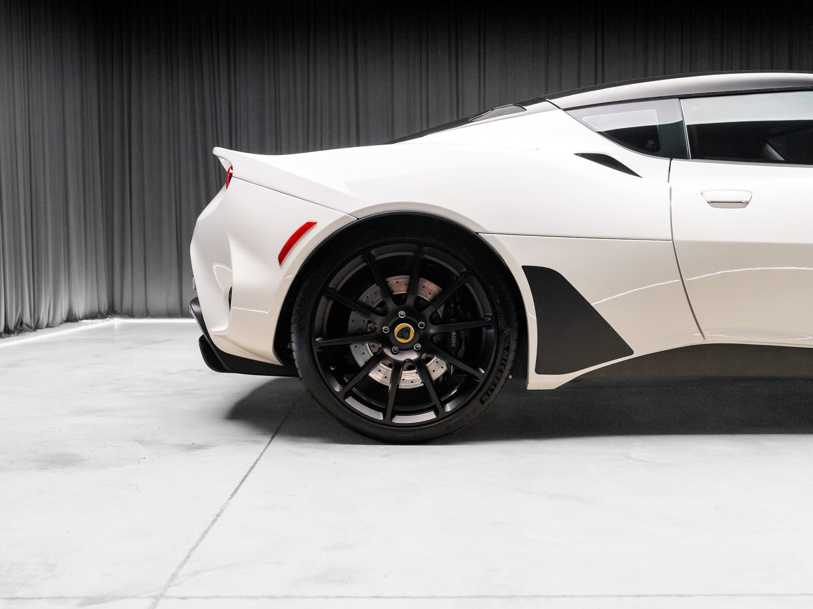 Used 2021 Lotus Evora RWD image 31