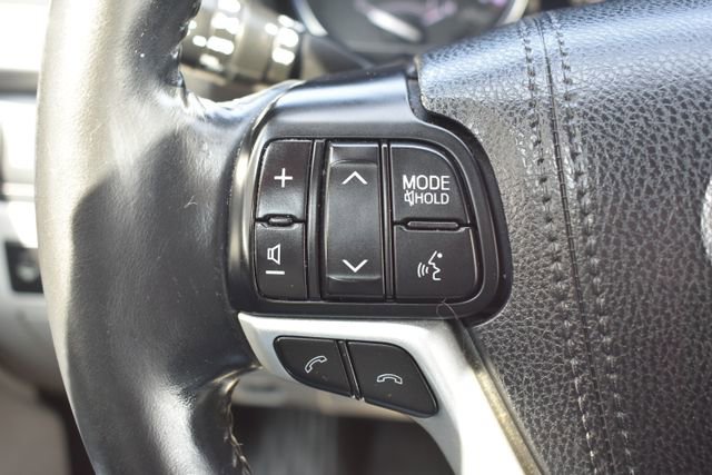 Used 2018 Toyota Highlander XLE w/ Protection Package #3 AWD/4WD image 22