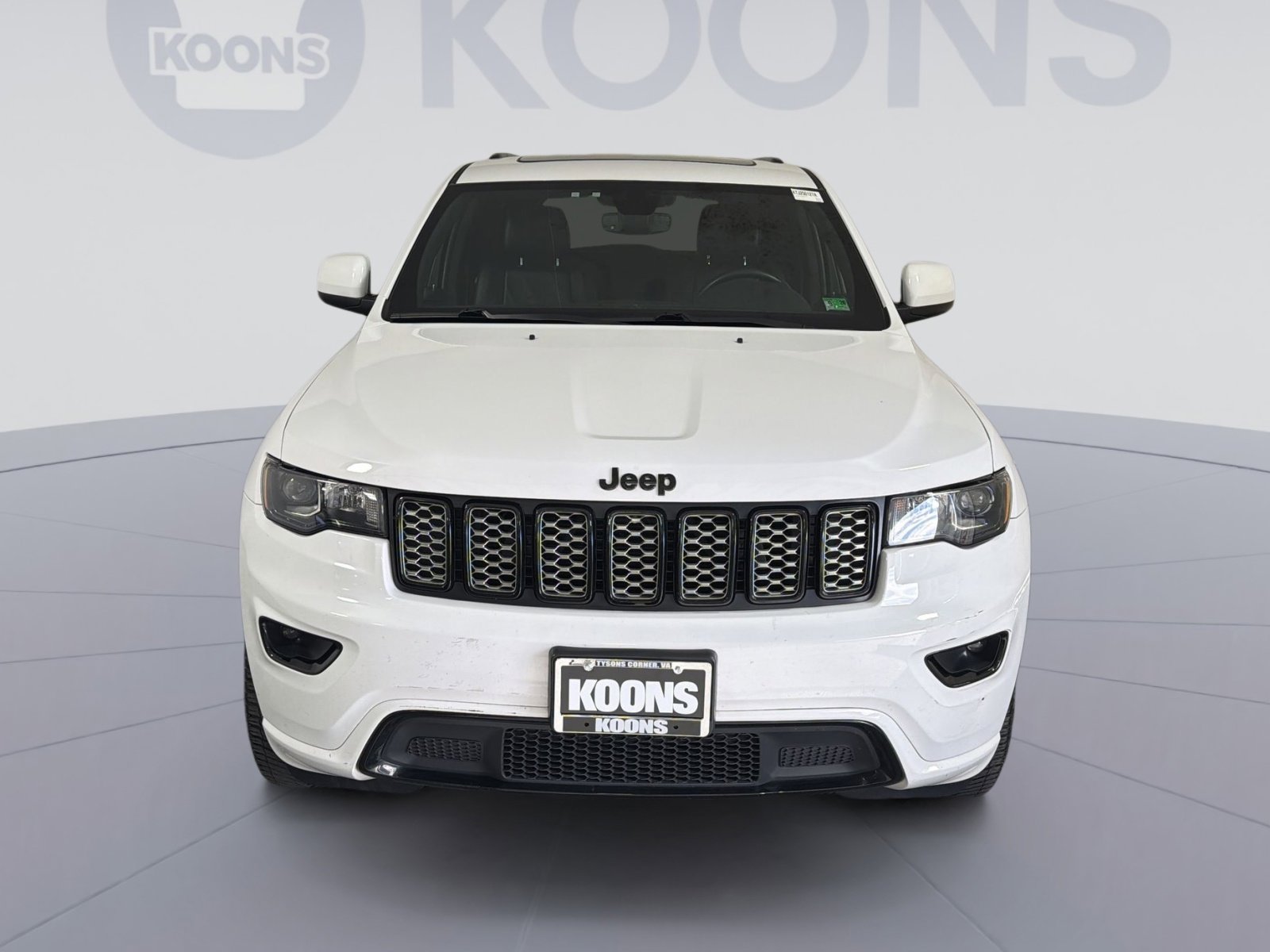 Used 2018 Jeep Grand Cherokee Altitude image 11